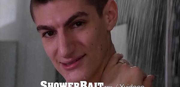  ShowerBait Shower fuck with Timothy Drake & Aiden Ward